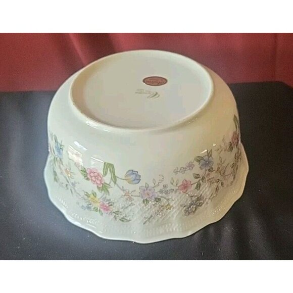 Andrea Sadak Bowl - Floral Pattern Corona - 7.25" Diameter x 3"serving bowl - Picture 8 of 9